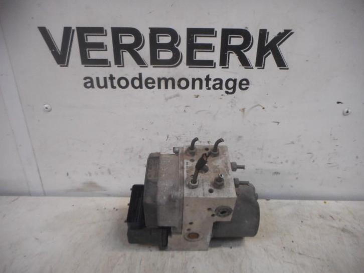 BLOC ABS (FREINS ANTI-BLOCAGE) Opel Zafira (F75) (24432510), Autos : Pièces & Accessoires, Autres pièces automobiles, Opel, Utilisé