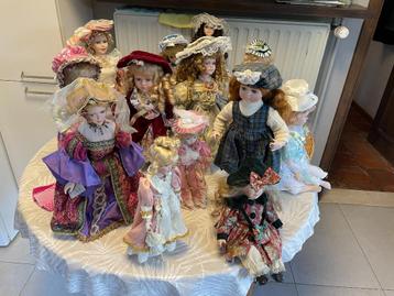 13 poupées porcelaine et tissu beschikbaar voor biedingen