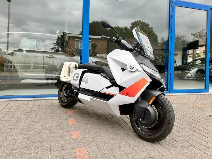 BMW CE 04 *zetelverwarming*comfortpack* 1 jaar garantie, Motoren, Motoren | BMW, Bedrijf, Scooter, 12 t/m 35 kW, Minimaal motorrijbewijs A2