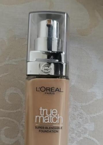 Foundation L'Oréal Paris. Als nieuw.  beschikbaar voor biedingen