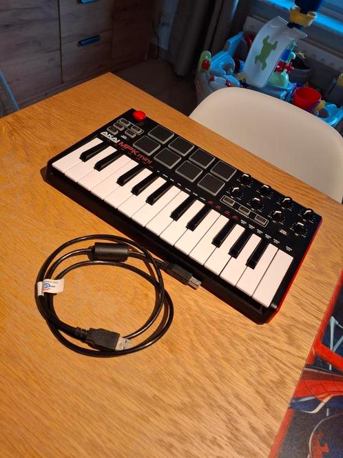Akai MIDI MPK mini MKII – In topstaat – Slechts €30, Muziek en Instrumenten, Midi-apparatuur, Gebruikt, Ophalen of Verzenden