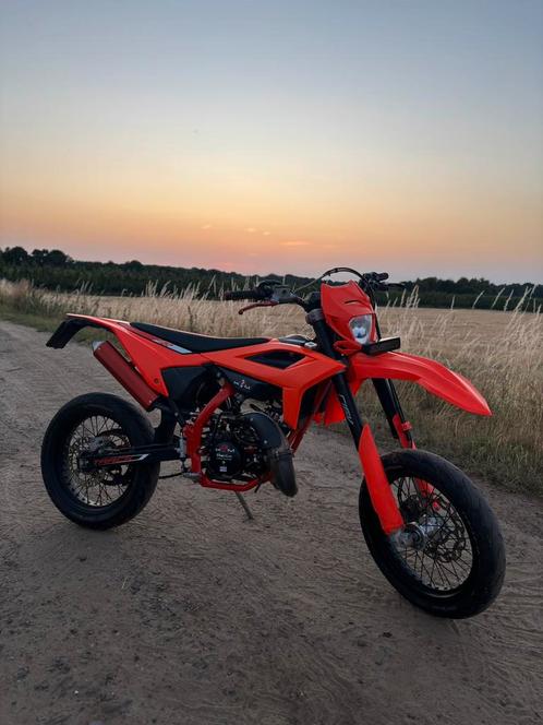 Beta rr 50 2023 track, Fietsen en Brommers, Brommers | Crossbrommers, Zo goed als nieuw, Ophalen