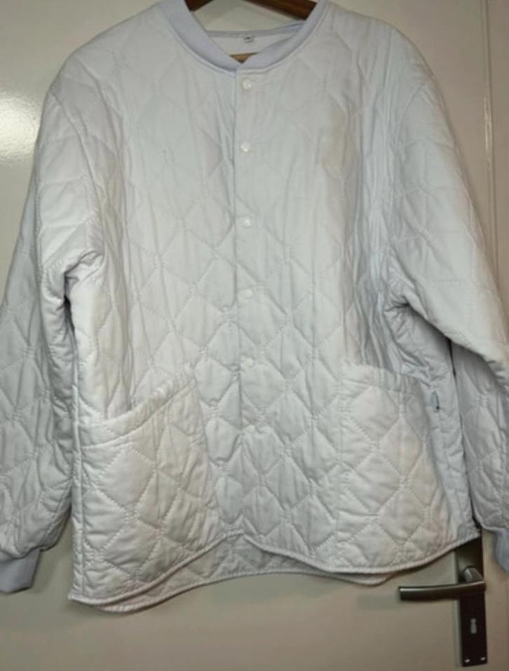 Blouse/ veste matelassée blanche pour milieu médical, Vêtements | Femmes, Vestes | Hiver, Comme neuf, Enlèvement ou Envoi