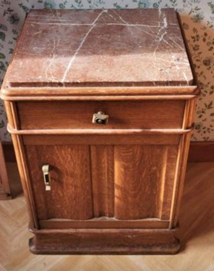 Vintage nachtkastje uit de jaren 70, Huis en Inrichting, Slaapkamer | Nachtkastjes, Zo goed als nieuw, Ophalen