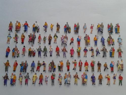 100 staande poppetjes + 50 zittende figuren 1:87 H0, Hobby en Vrije tijd, Modeltreinen | H0, Nieuw, Overige typen, Ophalen of Verzenden