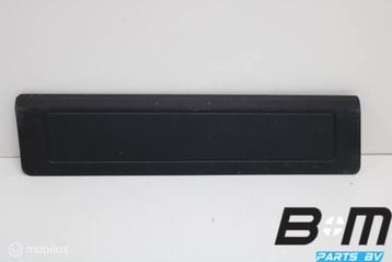 Steekdeksel rechts onder VW Golf 7 beschikbaar voor biedingen