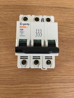 Gardy circuit breaker/fuse 39 400V 20A, Doe-het-zelf en Bouw, Elektriciteit en Kabels, Ophalen of Verzenden, Gebruikt