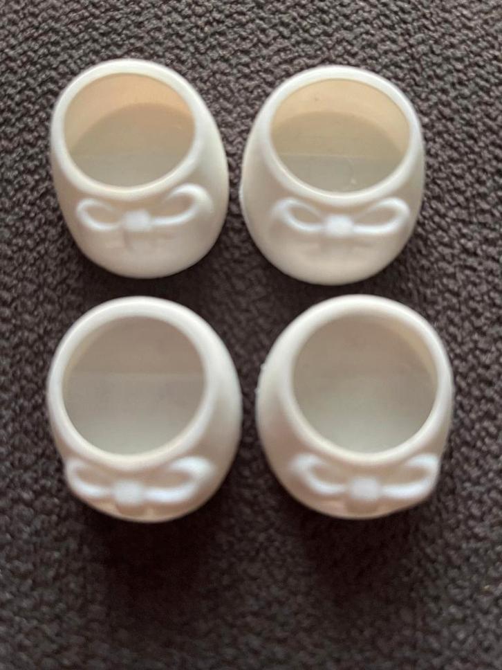 My Little Pony G1 Witte schoenen (1), Verzamelen, Poppetjes en Figuurtjes, Verzenden