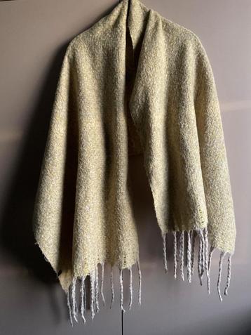 winterse sjaal beschikbaar voor biedingen