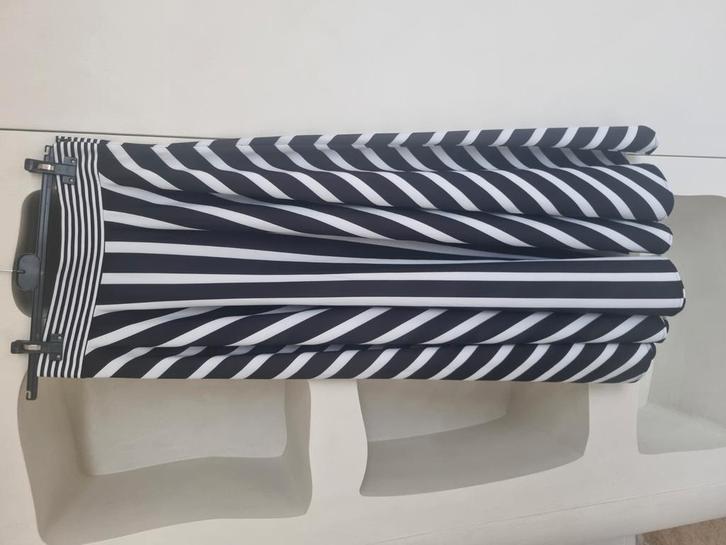Zwart-witte lange rok maat large, Kleding | Dames, Rokken, Zo goed als nieuw, Maat 42/44 (L), Zwart, Onder de knie, Ophalen of Verzenden