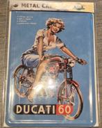 Ducati Cilindrata 60 Pin Up. Metalen kaart/wandbord, Huis en Inrichting, Ophalen of Verzenden, Nieuw