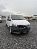 Mercedes-Benz Vito 114 CDI PRO L2 9G-Tronic ESSENTIAL Editio, Auto's, Mercedes-Benz, 4 deurs, Zwart, 4 cilinders, 2000 kg