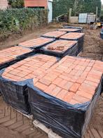 Gevelstenen oud Beerse, Ophalen, Gebruikt, Bakstenen