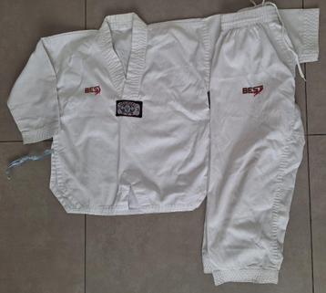 Kimono taekwondo enfant  beschikbaar voor biedingen