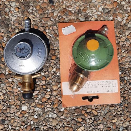 Ontspanners voor propaangas  37mbar (2 types) en gasflessen, Caravans en Kamperen, Kampeeraccessoires, Zo goed als nieuw, Ophalen of Verzenden
