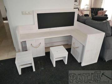 nieuw leuke stevige hoek speeltafel steigerhout  beschikbaar voor biedingen
