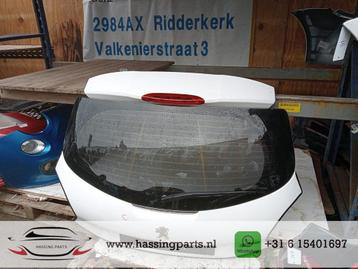 Achterklep van een Peugeot 208  beschikbaar voor biedingen