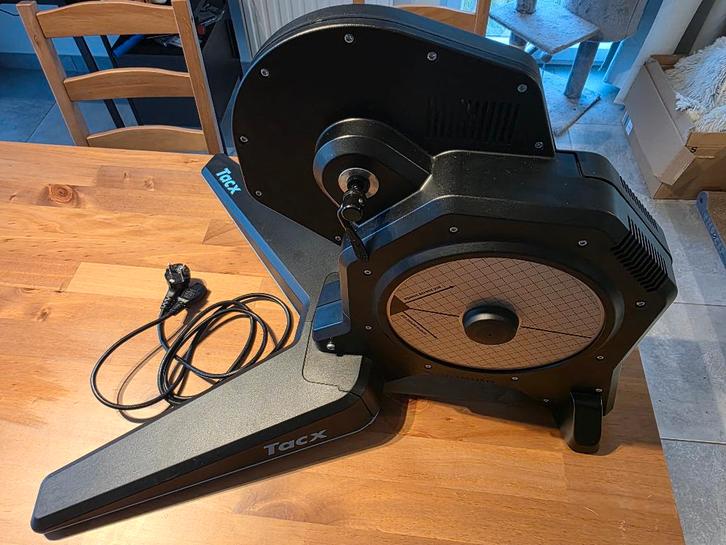 Tacx Neo 2 Smart, Sports & Fitness, Cyclisme, Comme neuf, Autres types, Enlèvement