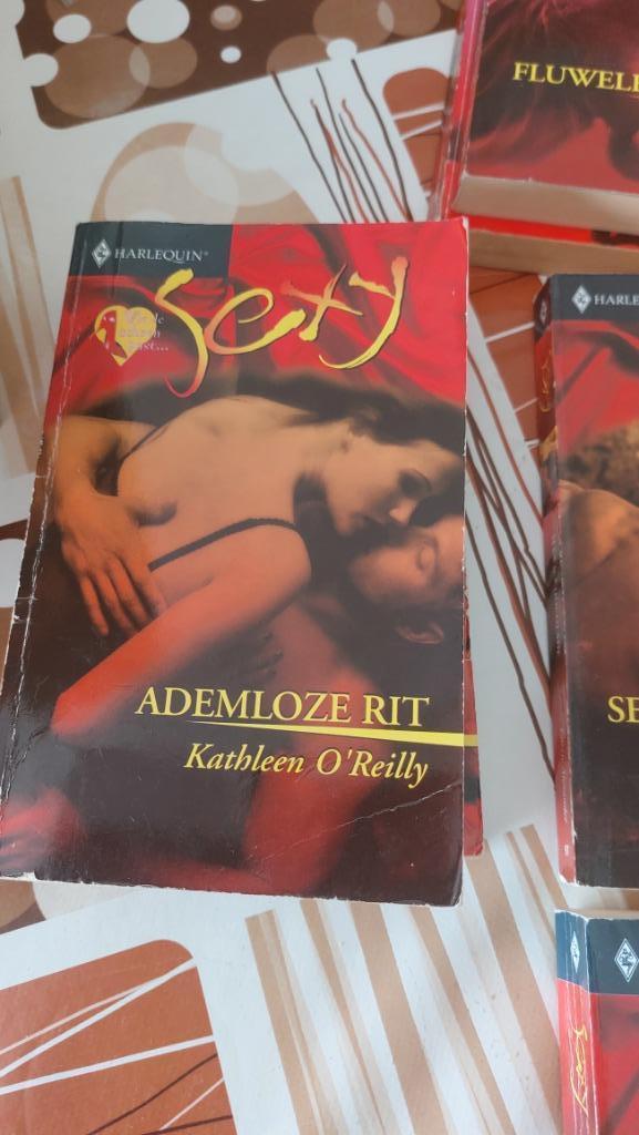 Harlequin Intiem -Sexy reeks, Boeken, Romans, Gelezen, Ophalen of Verzenden