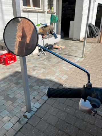 Gezocht: Spiegel links, Enlèvement ou Envoi