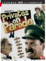 Privates On Parade met John Cleese, Tous les âges, Enlèvement ou Envoi