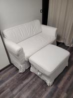 Comfortabele slaapbank van Ikea met poef, Huis en Inrichting, Slaapkamer | Slaapbanken, Gebruikt, Ophalen of Verzenden, 140 cm