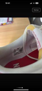 Bonjour je vend une peire de chaussures parseque jai mal, Kleding | Dames, Schoenen, Schoenen met lage hakken, Beige, Nike, Ophalen of Verzenden