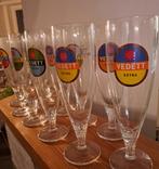 18 Vedett extra glazen op voet, Verzamelen, Biermerken, Ophalen of Verzenden, Zo goed als nieuw