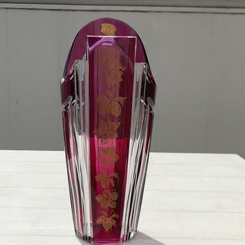 Rare vase du Val St Lambert modèle Danubes.Signé et numéroté beschikbaar voor biedingen