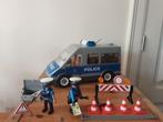 Bus de police PlayMobil avec barrage routier, lumière et son, Enfants & Bébés, Jouets | Playmobil, Comme neuf, Ensemble complet