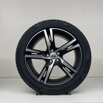 Volvo NIEUWE 19 inch R-design velgen + winterbanden  XC40 beschikbaar voor biedingen