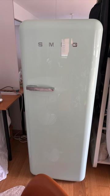 Muntgroene smeg ijskast met vriesvak beschikbaar voor biedingen