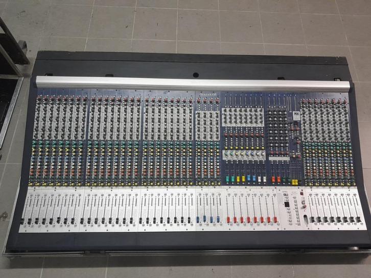 Soundcraft MH3 + Effect rack + multikabel, Muziek en Instrumenten, Mengpanelen, Zo goed als nieuw, 20 kanalen of meer, Microfooningang