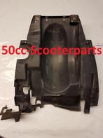 Spatbord Over Het Achterwiel Suzuki Burgman 400 63111-14F02-, Utilisé, Enlèvement ou Envoi