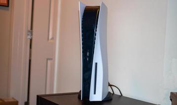 PS5 Disk Versie + Games & Accessoires beschikbaar voor biedingen