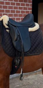 Dressuur zadel 17”, Enlèvement, Comme neuf, Dressage