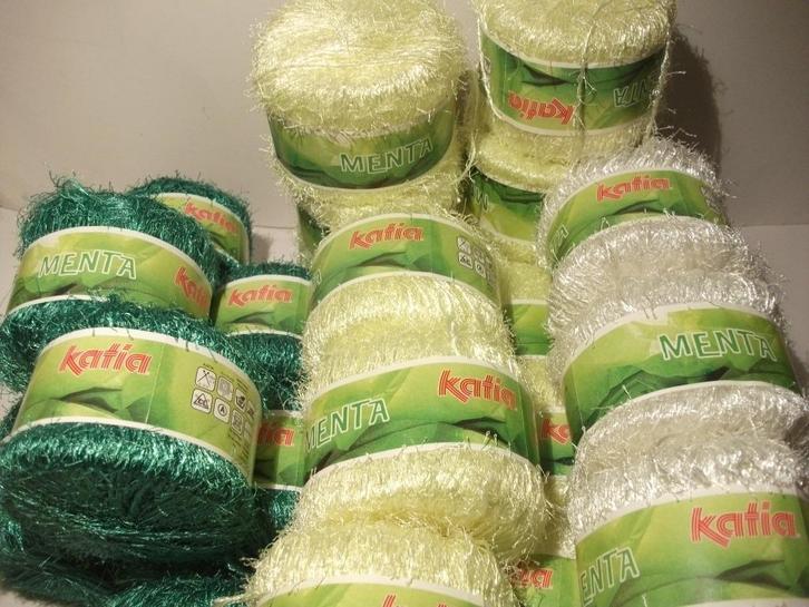 Katia Menta fantasiegaren in groen, geel en wit, Hobby en Vrije tijd, Breien en Haken, Zo goed als nieuw, Breien, Wol of Garen