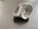 Paul Baeteman - moderne sculptuur in marmer, Antiek en Kunst, Kunst | Beelden en Houtsnijwerken, Ophalen of Verzenden