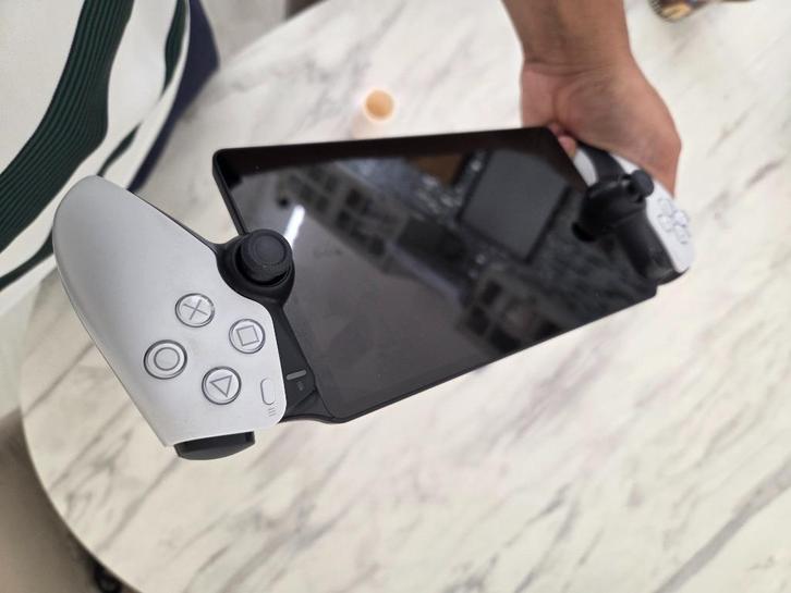 PS draagbaar, Games en Spelcomputers, Spelcomputers | Sony PSP, Nieuw, PSP, Ophalen of Verzenden