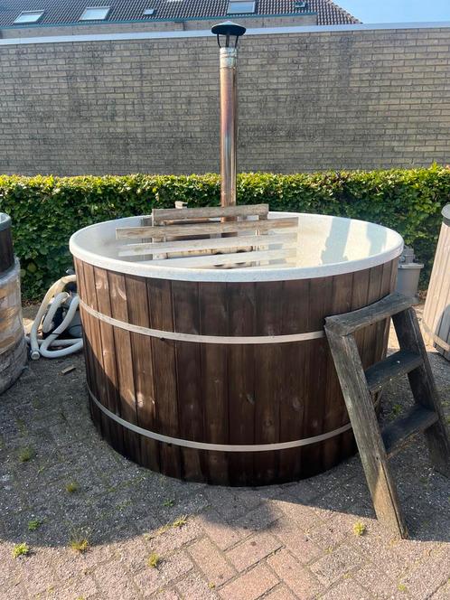Gebruikte hottub houtgestookt - 2e hands - bezorging inc., Tuin en Terras, Zwembad-toebehoren, Zo goed als nieuw, Ophalen