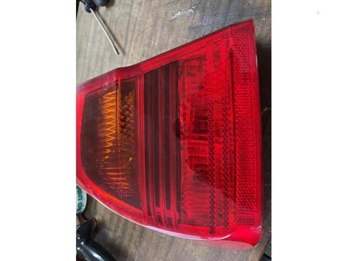 Achterlicht links van een BMW 3-Serie, Auto-onderdelen, Verlichting, BMW, Gebruikt, 3 maanden garantie
