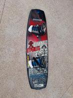 Hyperlite belmont 141 + Hyperlite Parks bindingen X-large, Watersport en Boten, Wakeboarden, Ophalen, Gebruikt