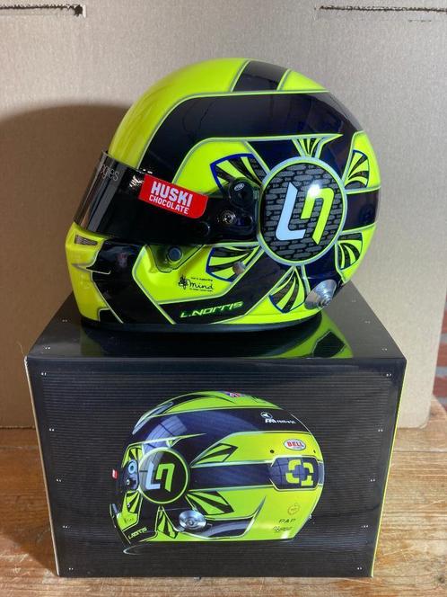 Lando Norris 1:2 2021 helmet F1 1/2 McLaren MCL35M Helm, Verzamelen, Automerken, Motoren en Formule 1, Nieuw, Formule 1, Ophalen of Verzenden