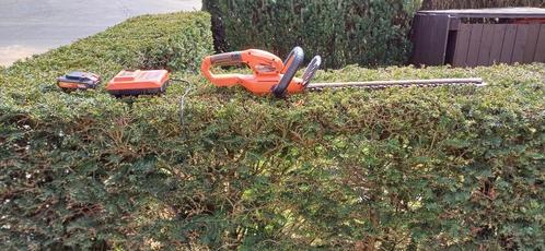 Heggenschaar 20V Powerplus Dual Power 51,5cm + accu + lader, Tuin en Terras, Heggenscharen, Gebruikt, Accu, Ophalen