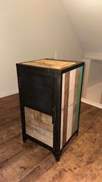 Kast uit steigerhout en metaal., Overige houtsoorten, Minder dan 50 cm, Met deur(en), Ophalen of Verzenden