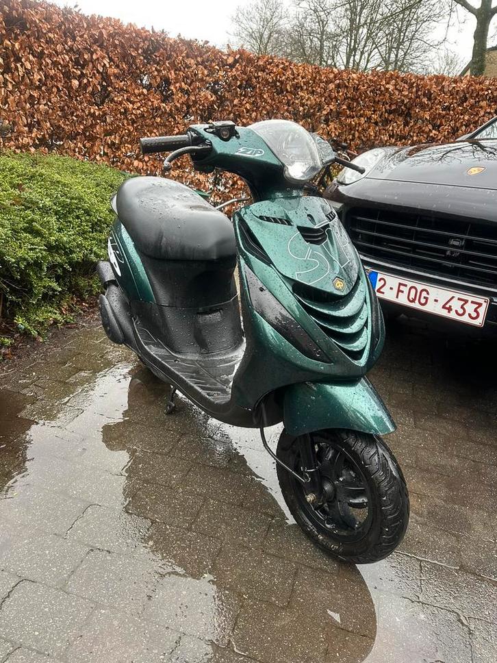 Piaggio zip 2t 50cc b klasse, Vélos & Vélomoteurs, Scooters | Piaggio, Comme neuf, Zip, Enlèvement