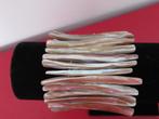 armband-parelmoer-boho-mokka-op elastiek-VINTAGE, Handtassen en Accessoires, Armbanden, Ophalen of Verzenden, Elastiek