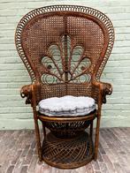 Pauwenstoel chaise emanuelle rotan 142 x 95 cm., Ophalen