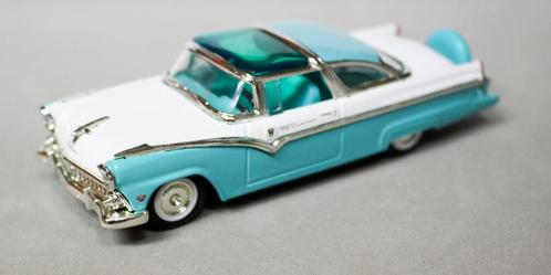 Véhicules_Road Signature_nr 94202_Ford Fairlane Crown Victor, Hobby & Loisirs créatifs, Voitures miniatures | 1:43, Comme neuf