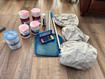 Kit d’entretien pour Jacuzzi + accessoires  beschikbaar voor biedingen